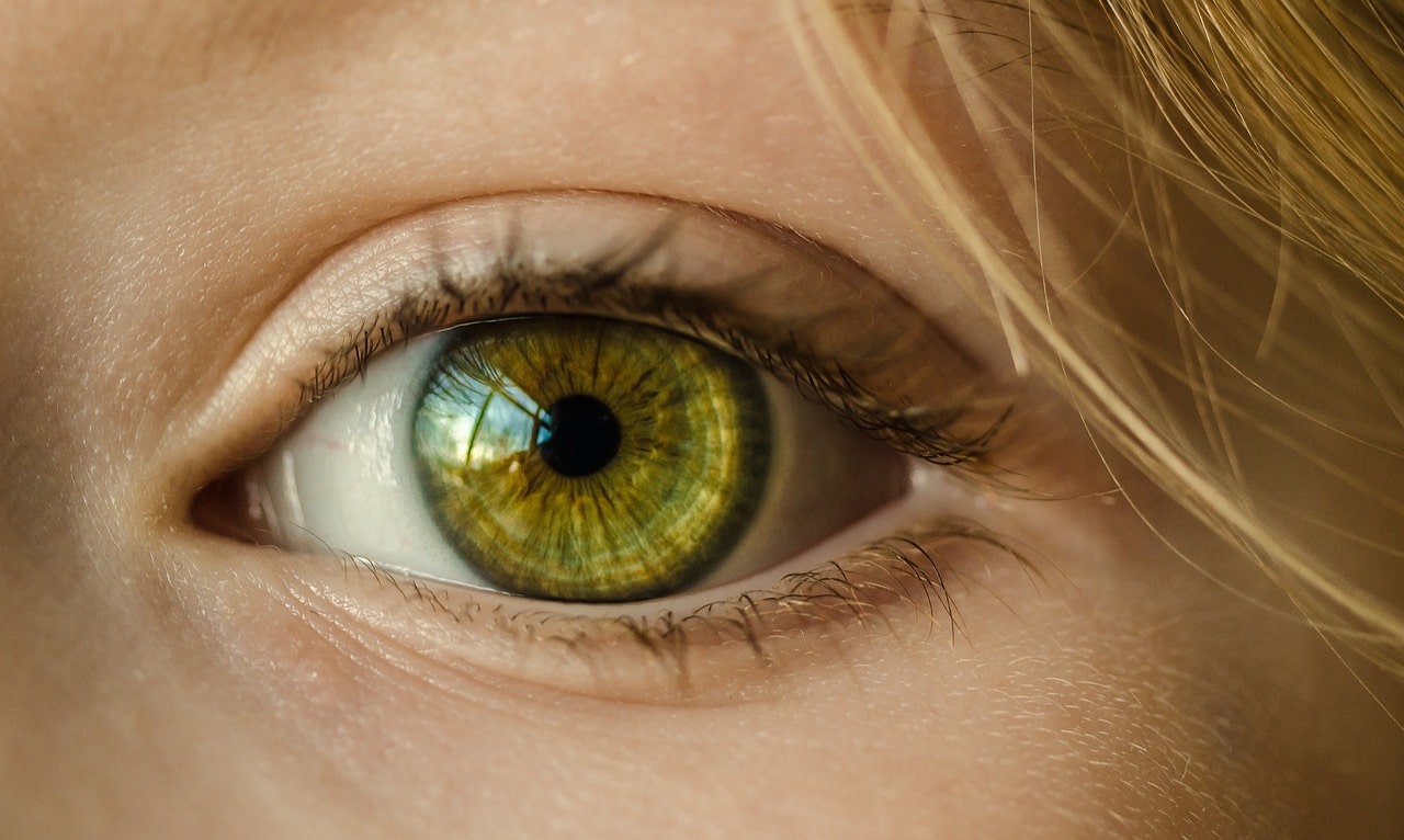 woman's eye - emdr